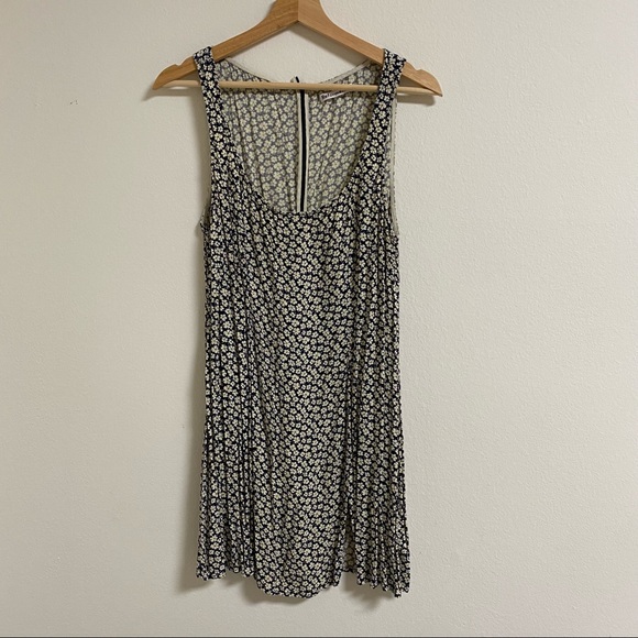 Reformation Noah Dress size 10 - Picture 4 of 9